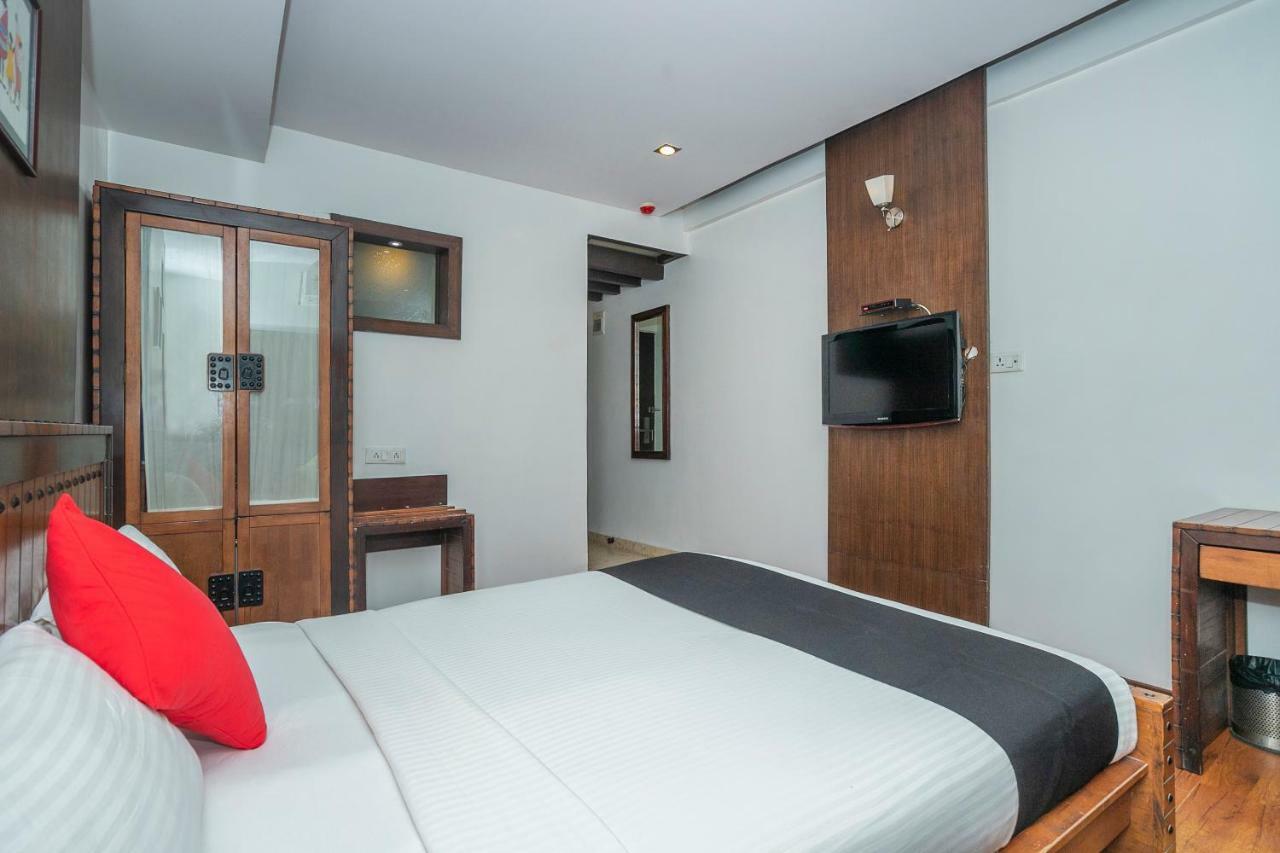 The Elite Royale Aparthotel Bangalore Exteriör bild